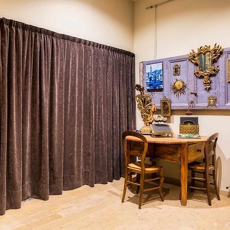 Keldomenech Bed&Art Luxury Apartment For Art Lover Besalú Eksteriør billede