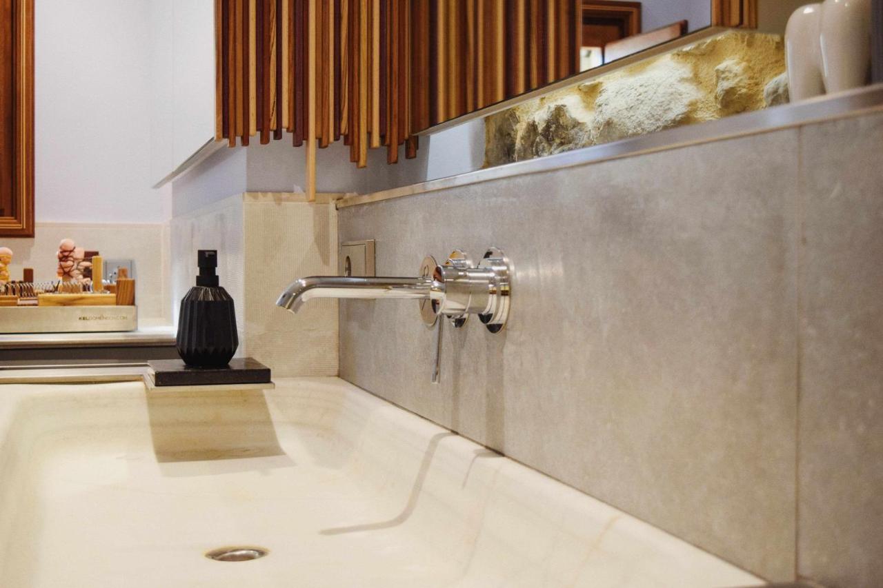 Keldomenech Bed&Art Luxury Apartment For Art Lover Besalú Eksteriør billede