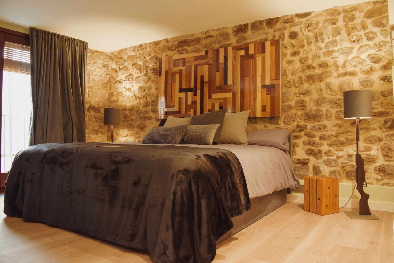 Keldomenech Bed&Art Luxury Apartment For Art Lover Besalú Eksteriør billede