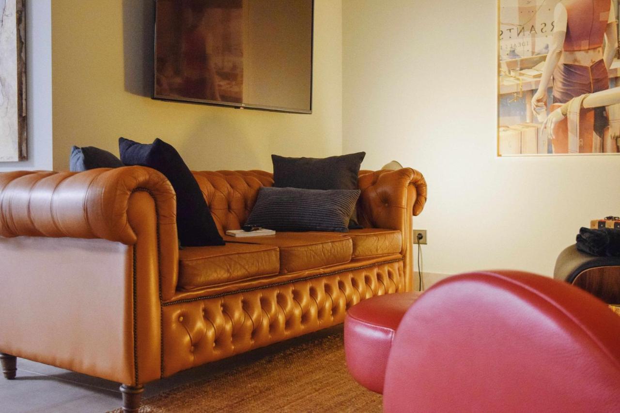 Keldomenech Bed&Art Luxury Apartment For Art Lover Besalú Eksteriør billede