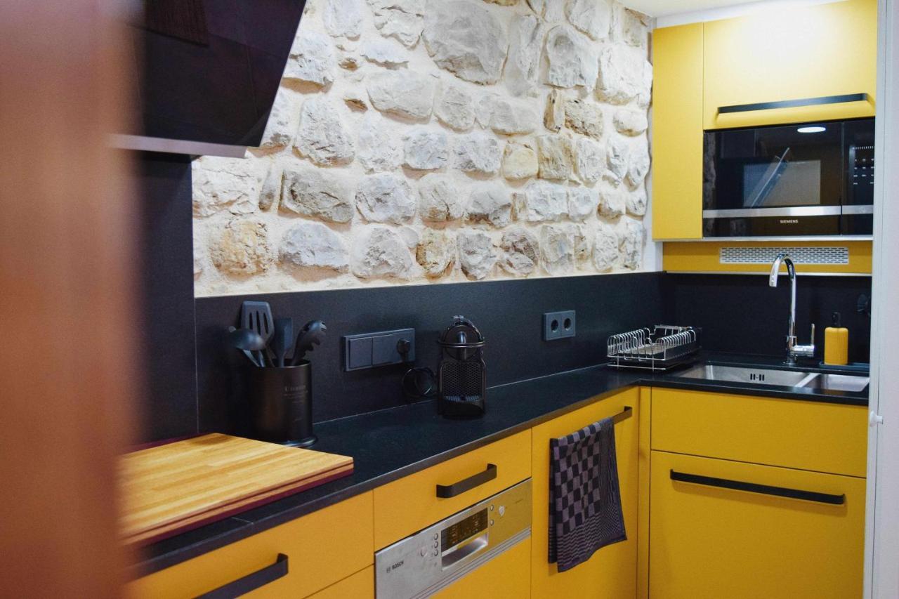 Keldomenech Bed&Art Luxury Apartment For Art Lover Besalú Eksteriør billede